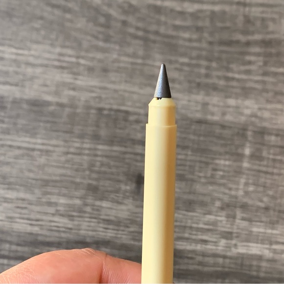 🍒🍒 (Bundle Only) Slim Matte Yellow Infinity Pencil with Replacement Nibs - Picture 6 of 9